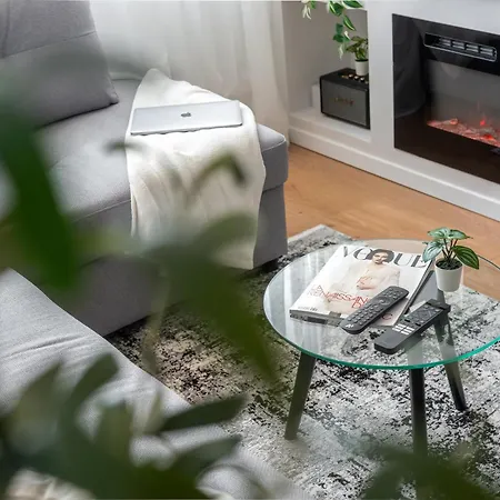 Ctrl Alt Retreat - 4 Star And Parking Appartement *
